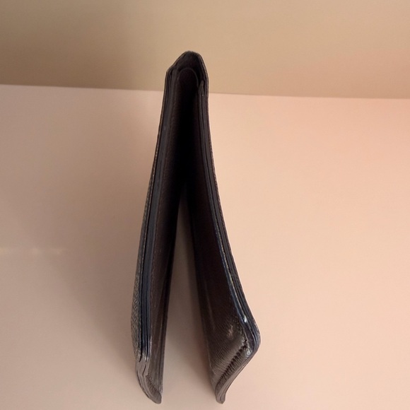 Louis Vuitton Damier Mens Wallet - Picture 3 of 5